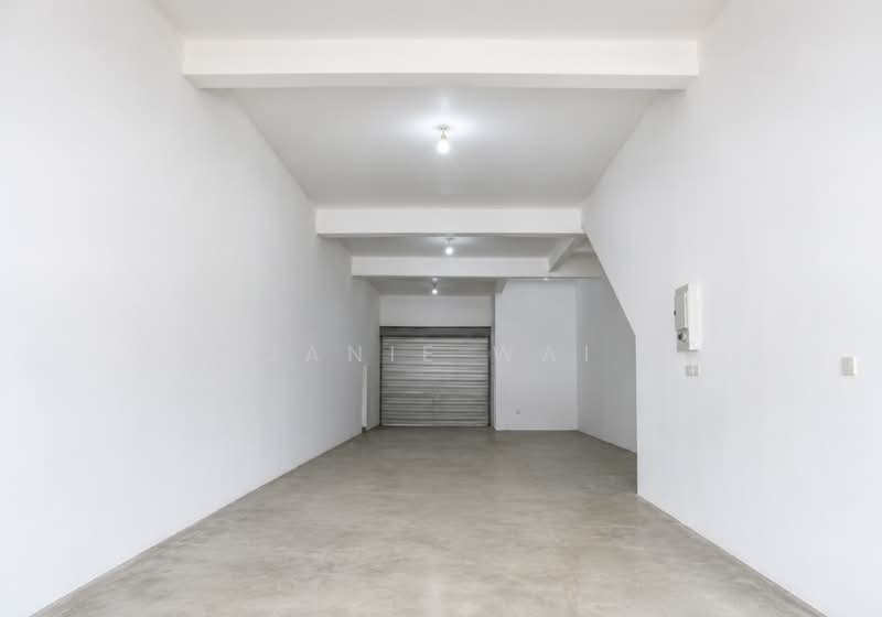Shop for Rent in Taman Perindustrian Puchong (Puchong) - Janie Wai - Interior - PropertyGuru.com.my