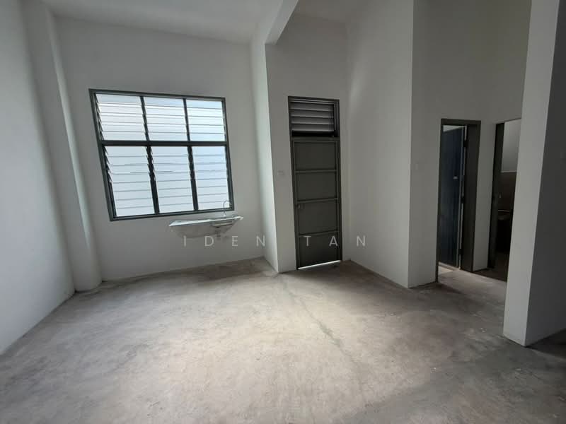 Shop / Office for Sale in Gelang Patah (Johor) - Iden Tan - Interior - PropertyGuru.com.my