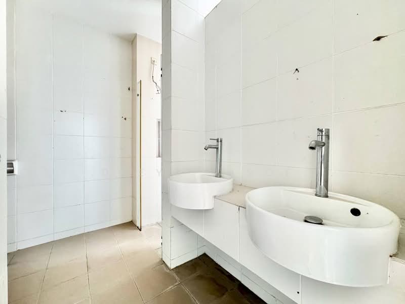 2.5-storey Terraced House for Sale in Puncak Bestari (Puncak Alam) - Deeya Yusof - PropertyGuru.com.my