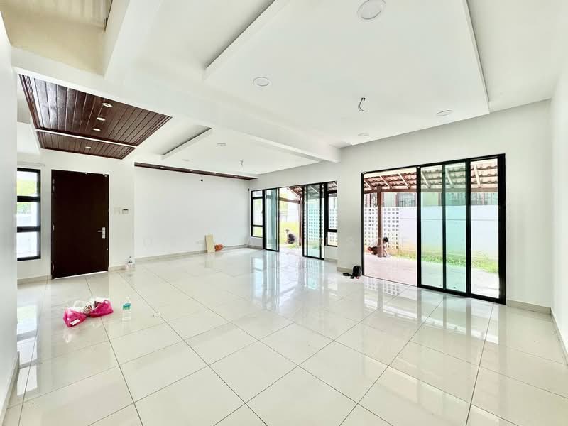 2.5-storey Terraced House for Sale in Puncak Bestari (Puncak Alam) - Deeya Yusof - PropertyGuru.com.my