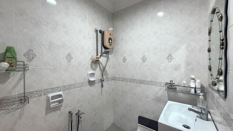 Bungalow House untuk Dijual di Sunway Damansara (Kota Damansara) - Dlynie Ooi - Bathroom - PropertyGuru.com.my