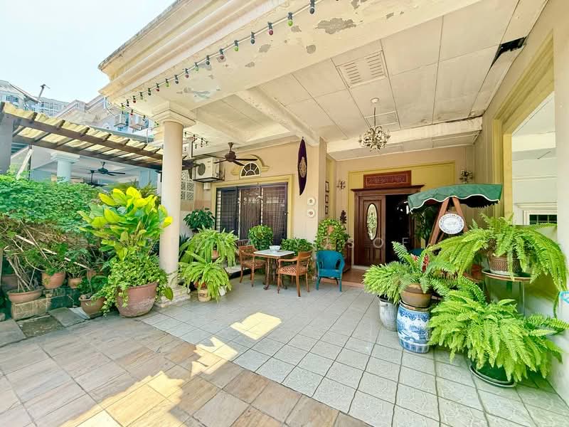2.5-storey Terraced House for Sale in Seksyen 7 (Shah Alam) - Deeya Yusof - PropertyGuru.com.my