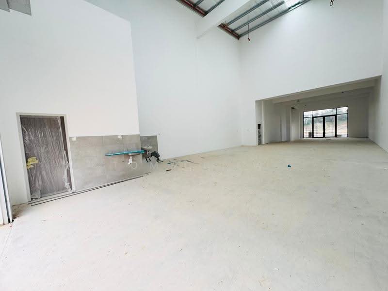 Kilang Teres untuk Dijual di Akasia Business Park (Ulu Tiram) - Tom Chiew - Interior - PropertyGuru.com.my