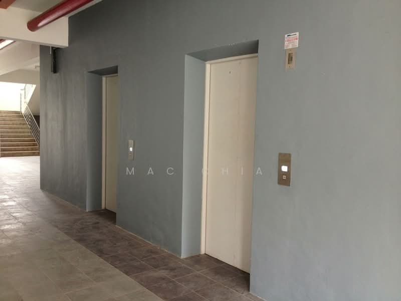 Pangsapuri untuk Dijual di Suria Court - Mac Chia - Corridor - PropertyGuru.com.my
