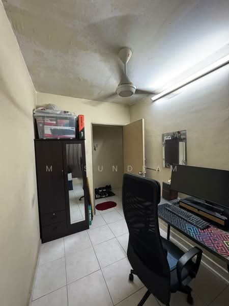 Pangsapuri untuk Dijual di Seri Aman Apartment - M. Sundram - Study - PropertyGuru.com.my