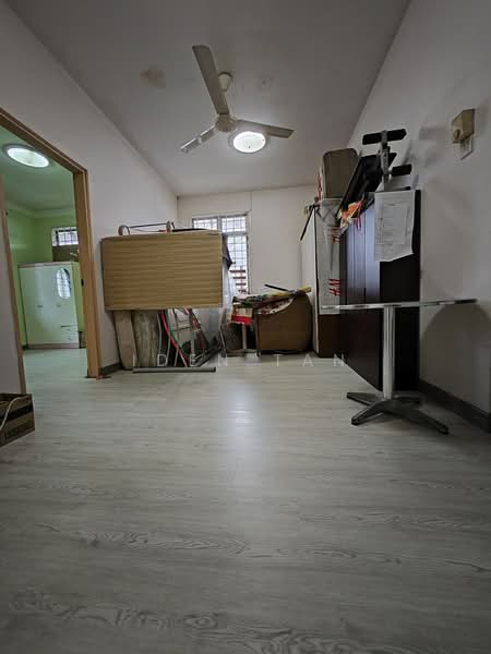 Semi-Detached House for Sale in Taman Bukit Kempas (Tampoi) - Iden Tan - Interior - PropertyGuru.com.my