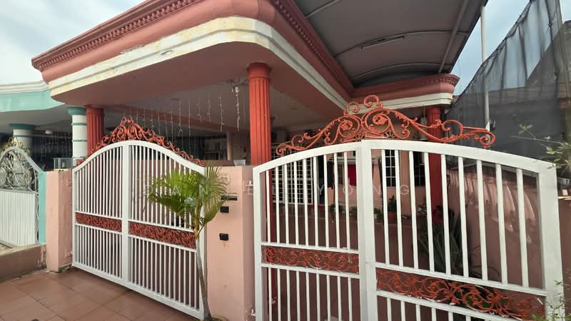 Rumah Bandar untuk Dijual di Taman Klang Utama (Kapar) - Daniel Yong - Exterior - PropertyGuru.com.my
