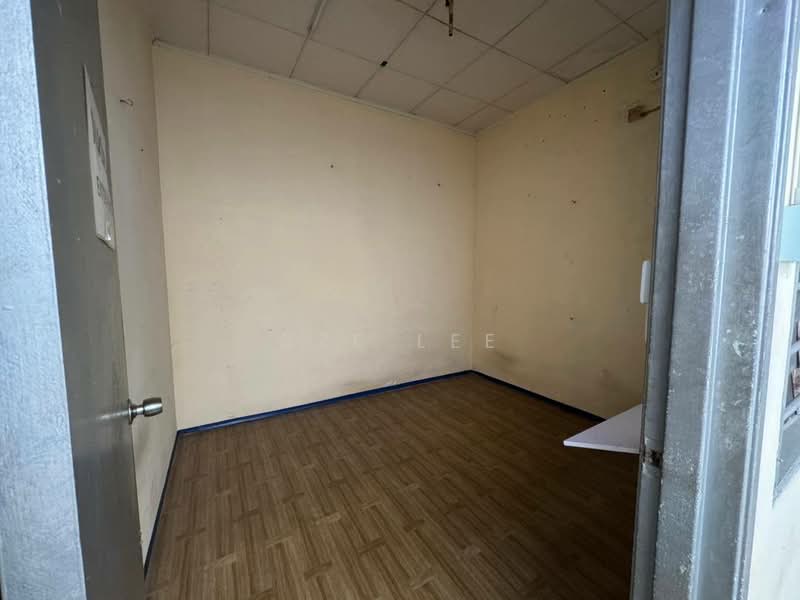 Shop for Sale in Mutiara Rini (Skudai) - Sze Lee - Interior - PropertyGuru.com.my