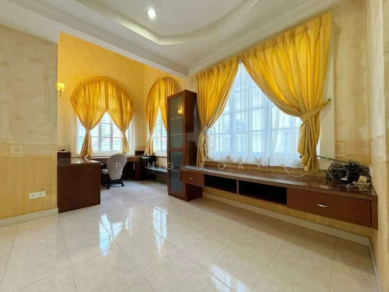 Rumah Berkembar untuk Dijual di Bukit Gambir (Gelugor) - Ping Koay - Study - PropertyGuru.com.my