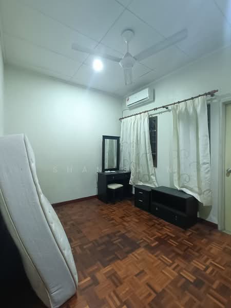 Rumah Teres 2 Tingkat untuk Dijual di Usj 22 (Subang Jaya) - Shan Shan - Bedroom - PropertyGuru.com.my