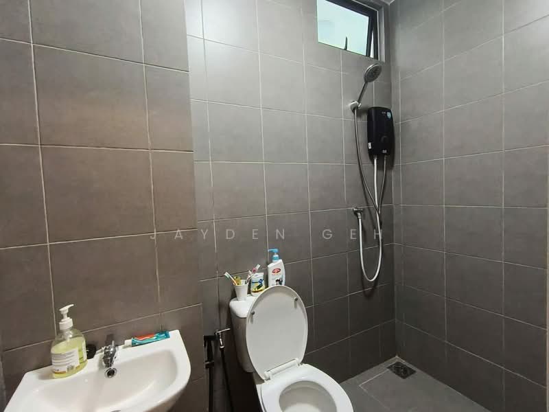 Kondominium untuk Dijual di G Residence - Jayden Geh - Bathroom - PropertyGuru.com.my