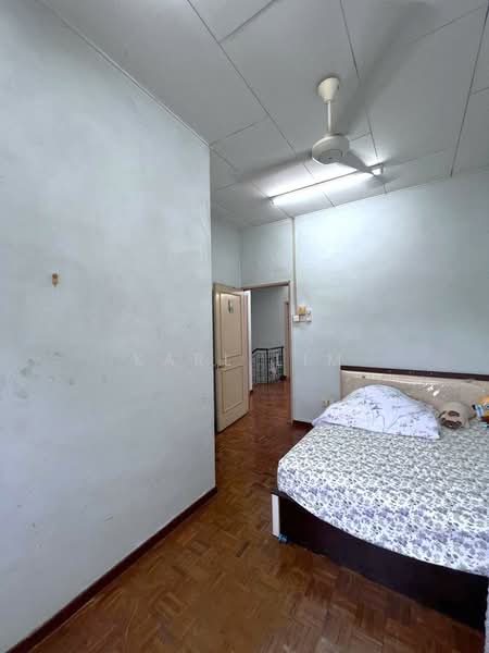 2-storey Terraced House for Sale in Taman Puteri Wangsa (Ulu Tiram) - Karl Lim - Bedroom - PropertyGuru.com.my