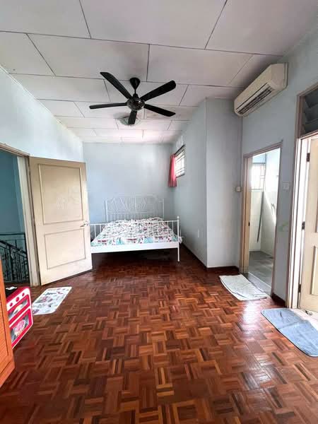 2-storey Terraced House for Sale in Taman Puteri Wangsa (Ulu Tiram) - Karl Lim - Bedroom - PropertyGuru.com.my
