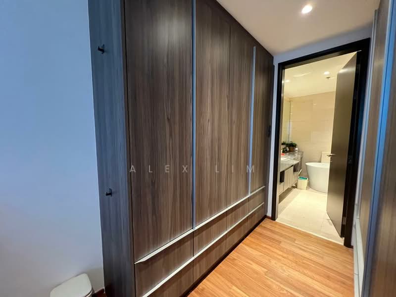 Servis Apartment untuk Disewa di Marriott Residence @ Gurney - Alex Lim - Bathroom - PropertyGuru.com.my
