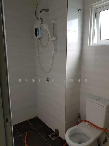 Condominium for Sale at Lavender Residences - Regine Kong - Bathroom - PropertyGuru.com.my