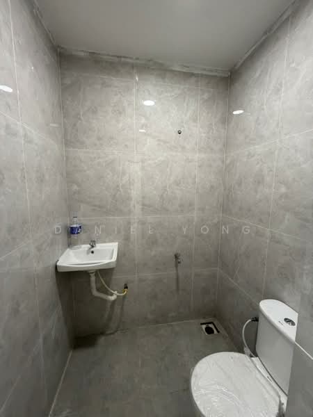 Rumah Teres 1 Tingkat untuk Dijual di Taman Pulai Emas (Kulai) - Daniel Yong - Bathroom - PropertyGuru.com.my
