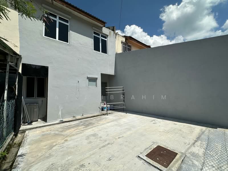 Rumah Teres 2 Tingkat untuk Dijual di Taman Putra Perdana (Puchong) - Azli Ibrahim - Exterior - PropertyGuru.com.my