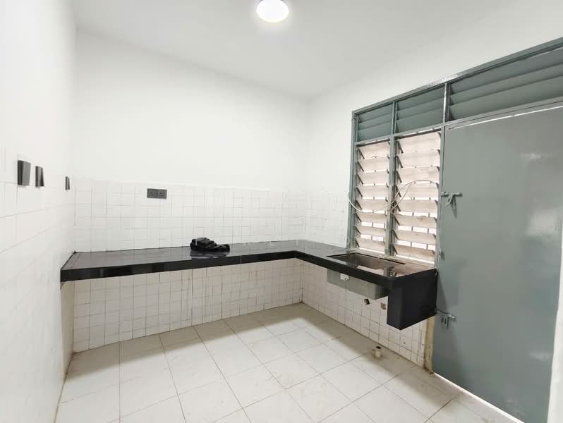 2-storey Terraced House for Sale in Pandan Perdana (Cheras) - Jeffrey Ooi - Kitchen - PropertyGuru.com.my