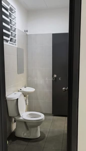 Rumah Teres 2 Tingkat untuk Disewa di Banting (Banting) - Kor Kok Tee - Bathroom - PropertyGuru.com.my