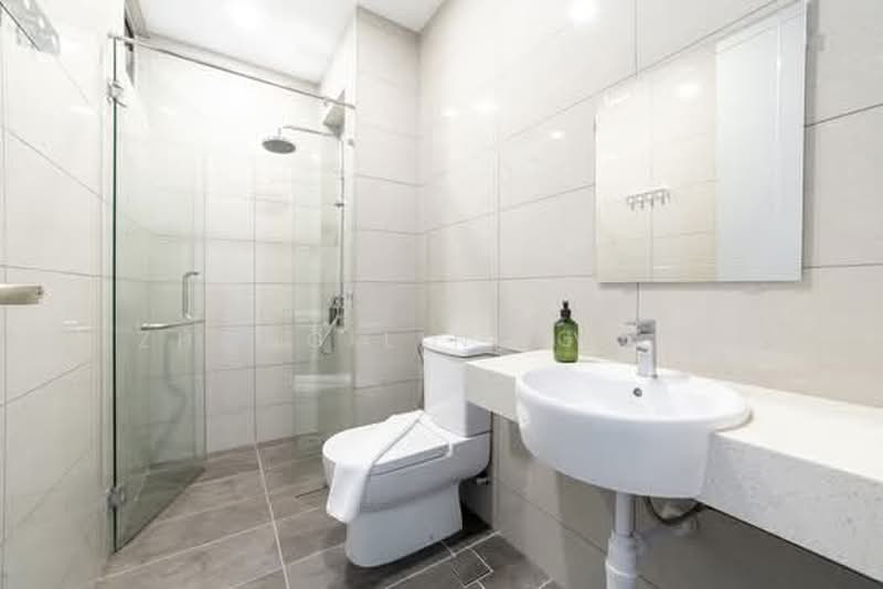 Servis Apartment untuk Disewa di PJ Midtown - Zhong Ling Yong - Bathroom - PropertyGuru.com.my