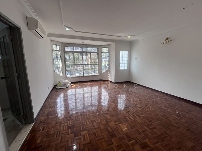 2-storey Terraced House for Sale in BANDAR PUCHONG JAYA (Puchong) - Joey Wong - Living Room - PropertyGuru.com.my