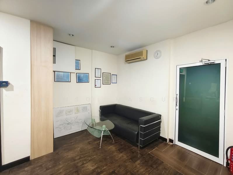 Pejabat untuk Dijual di Sungai Buloh (Selangor) - Kamsol Mascuri - Interior - PropertyGuru.com.my