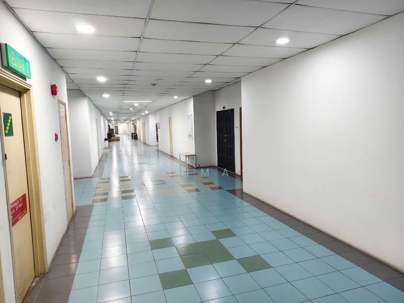 Pejabat untuk Dijual di Sungai Buloh (Selangor) - Kamsol Mascuri - Corridor - PropertyGuru.com.my