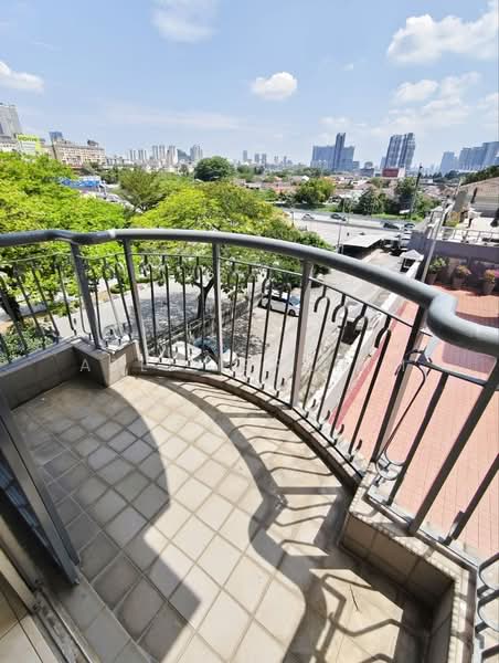 Kondominium untuk Dijual di Pandan Ville Condominium - Azli Ibrahim - Balcony - PropertyGuru.com.my