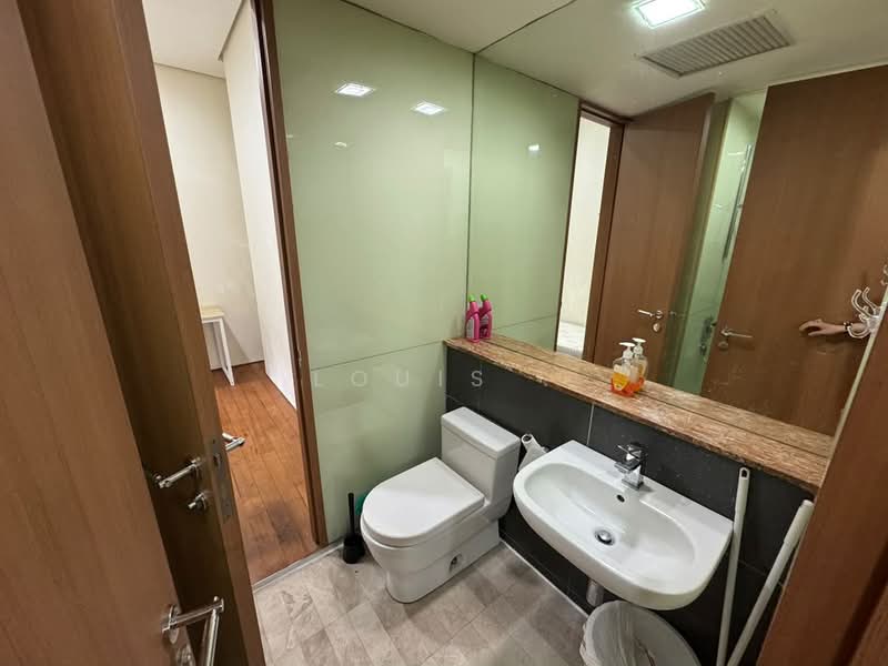 Servis Apartment untuk Disewa di Soho Suites Serviced Residence @ KLCC - Louis Leang - Bathroom - PropertyGuru.com.my