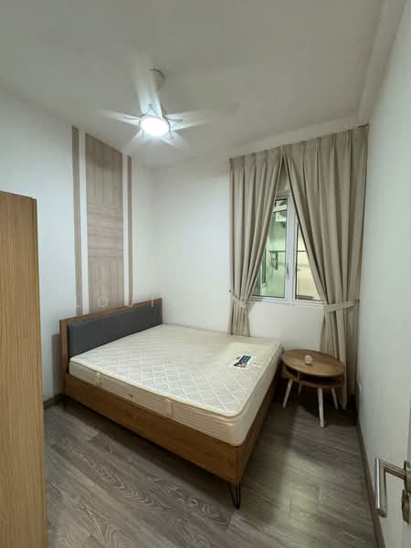 Kondominium untuk Disewa di Scenaria @ North Kiara Hills - Louis Leang - Bedroom - PropertyGuru.com.my