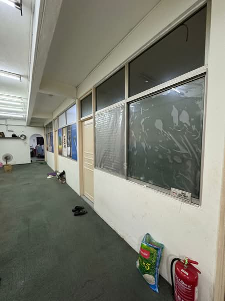 Shop / Office for Rent in Taman Midah (Cheras) - Louis Leang - Corridor - PropertyGuru.com.my