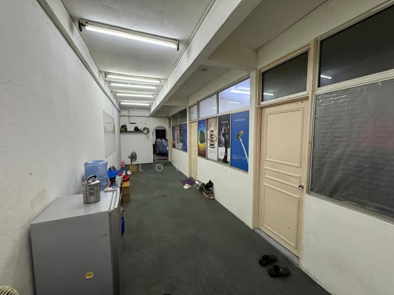 Shop / Office for Rent in Taman Midah (Cheras) - Louis Leang - Corridor - PropertyGuru.com.my