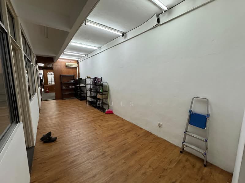 Shop / Office for Rent in Taman Midah (Cheras) - Louis Leang - Corridor - PropertyGuru.com.my