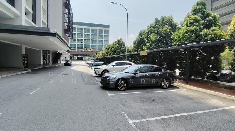 Shop / Office for Sale in Seri Kembangan (Selangor) - Ganabathi A/L Ramachandran - Exterior - PropertyGuru.com.my