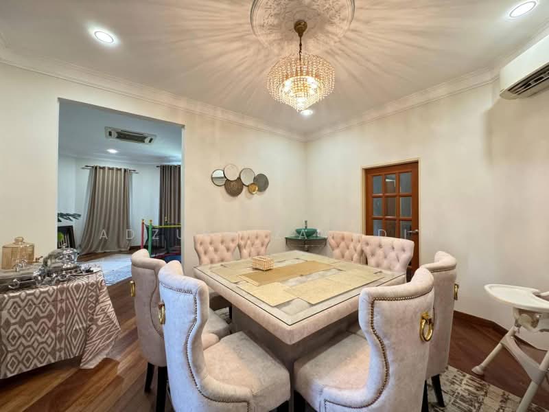 Rumah Banglo untuk Dijual di Bukit Jelutong (Shah Alam) - Adzura Zamedin - Dining Room - PropertyGuru.com.my