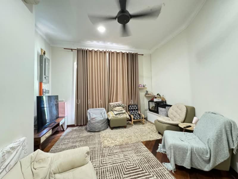 Rumah Banglo untuk Dijual di Bukit Jelutong (Shah Alam) - Adzura Zamedin - Living Room - PropertyGuru.com.my