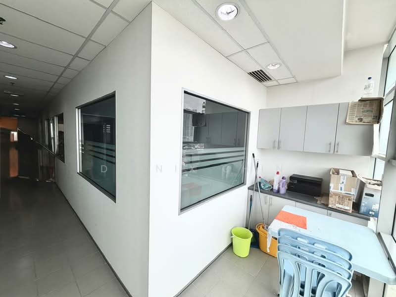 Office for Rent in SS15 (Subang Jaya) - Dennix Chin - Corridor - PropertyGuru.com.my