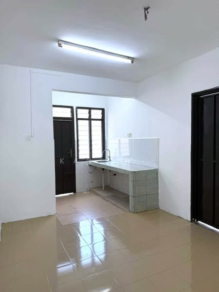 Rumah Teres 2 Tingkat untuk Dijual di Taman Sri Pulai Perdana (Skudai) - Karl Lim - Kitchen - PropertyGuru.com.my