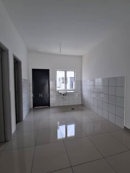 2-storey Terraced House for Sale in Kota Tinggi (Johor) - Daniel Yong - Kitchen - PropertyGuru.com.my