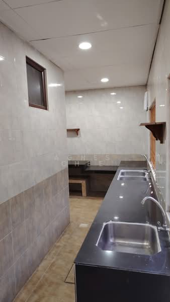 2-storey Terraced House for Sale in Saujana Damansara (Damansara Damai) - Agnes Chee - Kitchen - PropertyGuru.com.my
