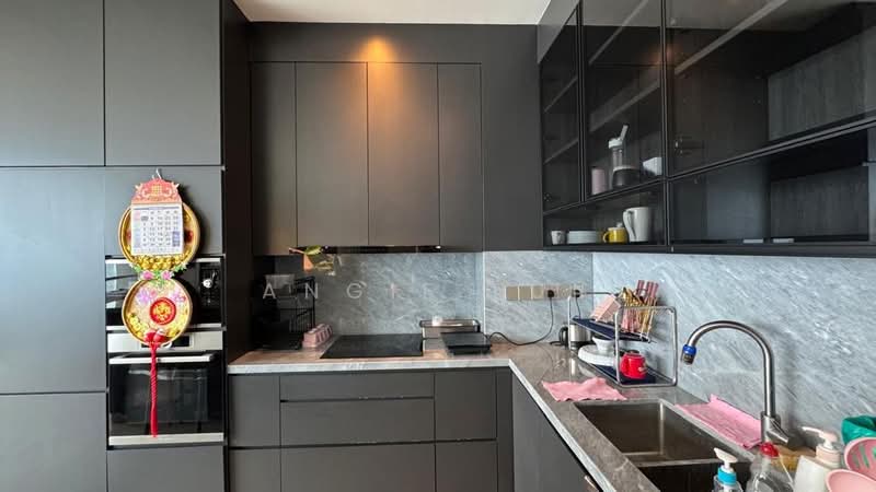 Servis Apartment untuk Disewa di The Ritz-Carlton Residences - Angie Fun - Kitchen - PropertyGuru.com.my