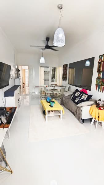 Pangsapuri untuk Disewa di Menara Kuda Lari - Jerry Tan - Living Room - PropertyGuru.com.my