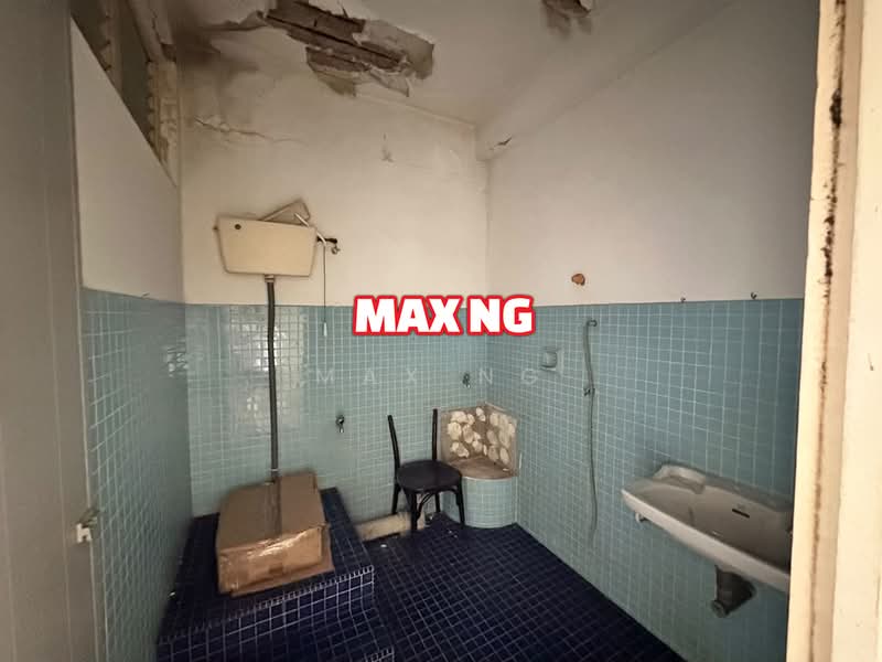 Shop / Office for Rent in George Town (Penang) - Max Ng - Bathroom - PropertyGuru.com.my