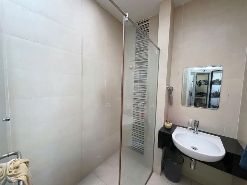Semi-Detached House for Sale in Minden Heights (Gelugor) - Ping Koay - Bathroom - PropertyGuru.com.my