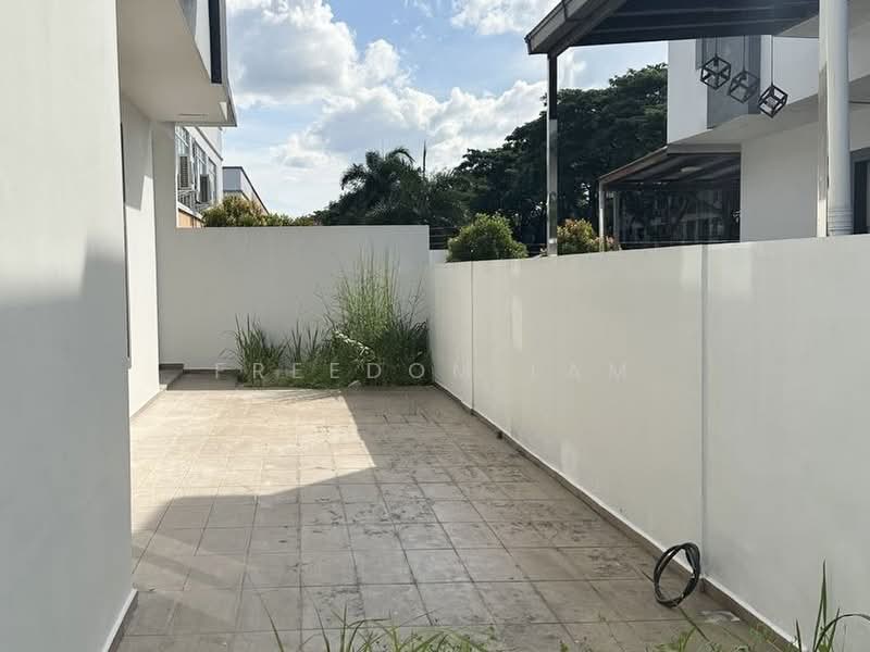 Rumah Berkembar untuk Dijual di Taman Nusa Bestari (Iskandar Puteri (Nusajaya)) - Freedom Lam - Exterior - PropertyGuru.com.my