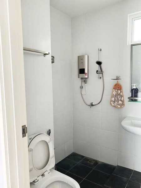 Condominium for Rent at SummerSkye Residences - Alex Lim - Bathroom - PropertyGuru.com.my