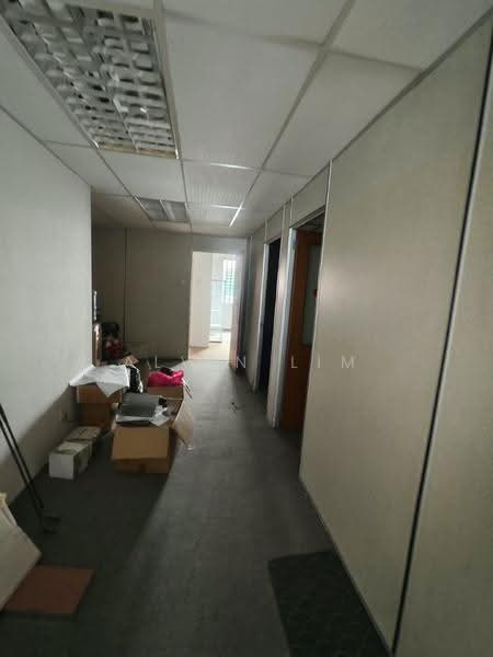 Pejabat untuk Disewa di Bandar Bukit Tinggi (Klang) - Alvin Lim - Corridor - PropertyGuru.com.my
