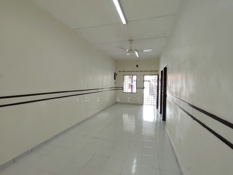 Rumah Teres 1 Tingkat untuk Dijual di Taman Universiti (Skudai) - Ida Aziz - Interior - PropertyGuru.com.my