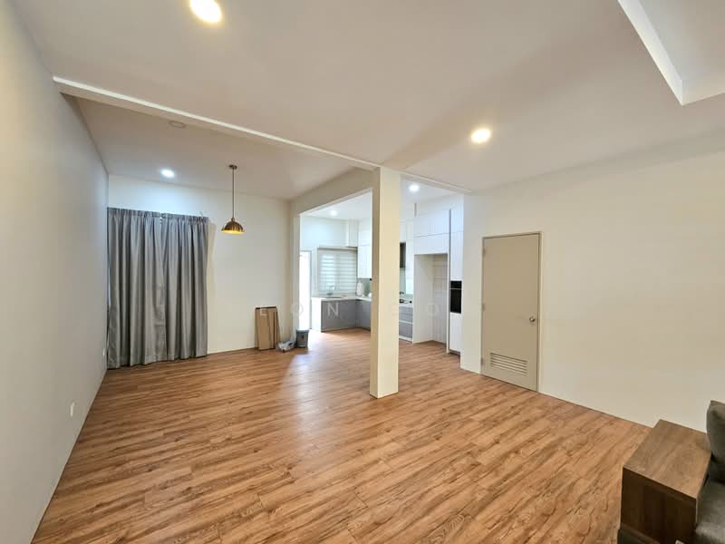 2-storey Terraced House for Sale in Bandar Rimbayu (Telok Panglima Garang) - Leon Goh - Living Room - PropertyGuru.com.my