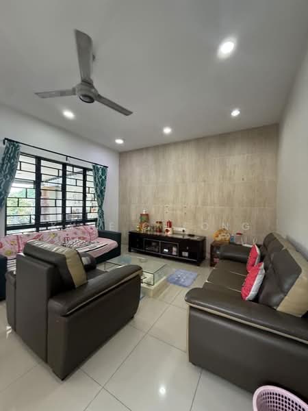 Semi-Detached House for Sale in Kepong (Kuala Lumpur) - Kyce Cheong - Living Room - PropertyGuru.com.my